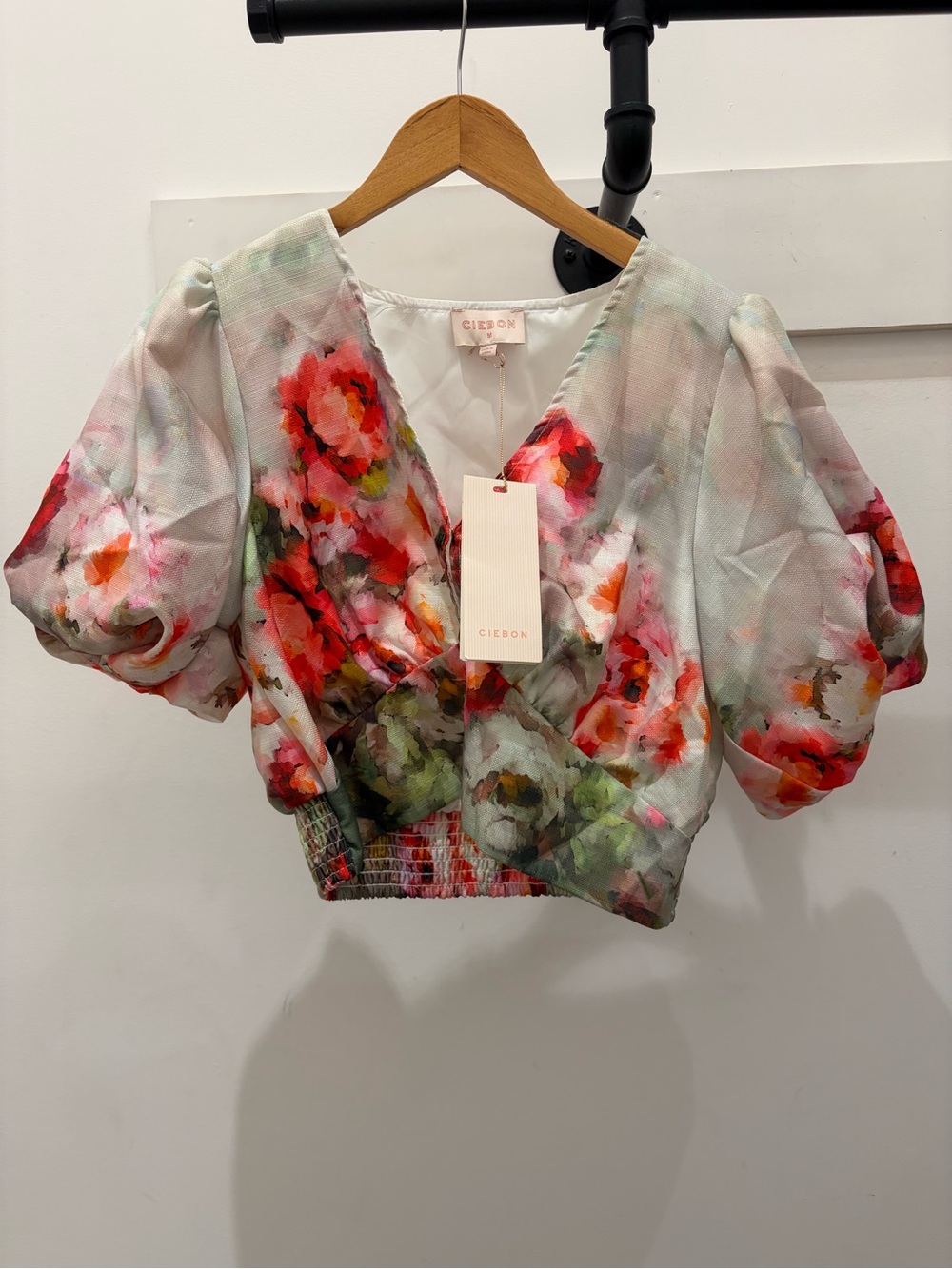 Ciebon Floral Puff-Sleeve Crop Top in Multi-Color PM